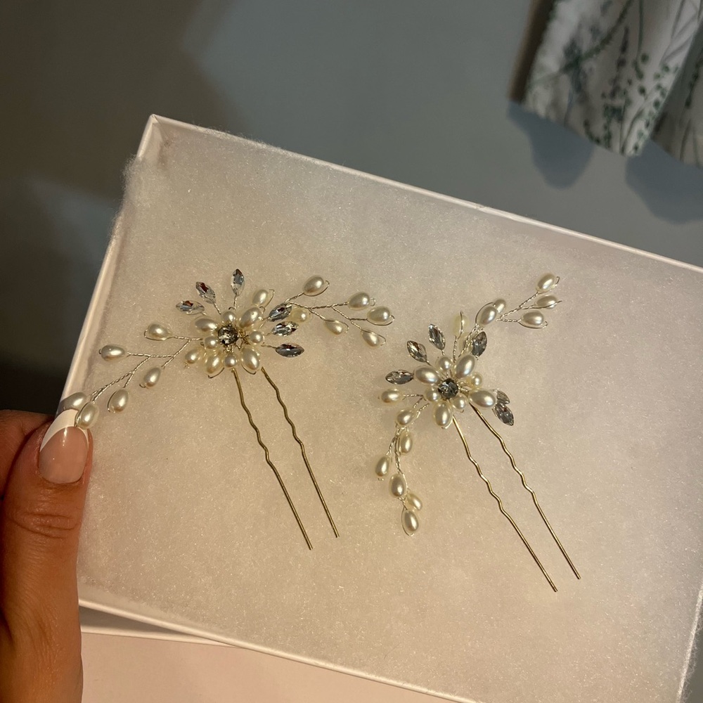 Wedding hair piece, hair brooch, hair pin